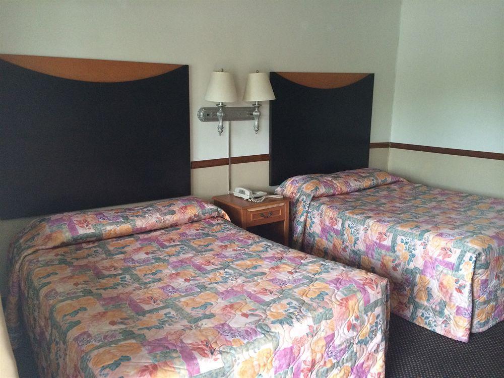 Town And Country Inn Santa Barbara Extérieur photo