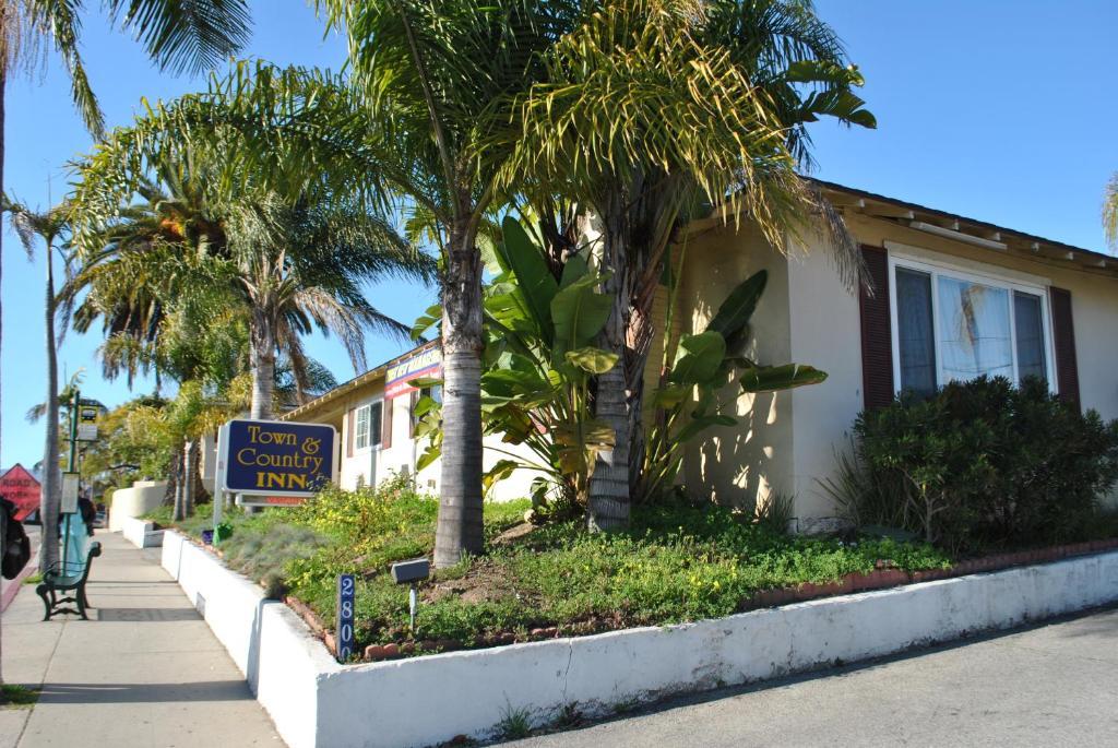 Town And Country Inn Santa Barbara Extérieur photo