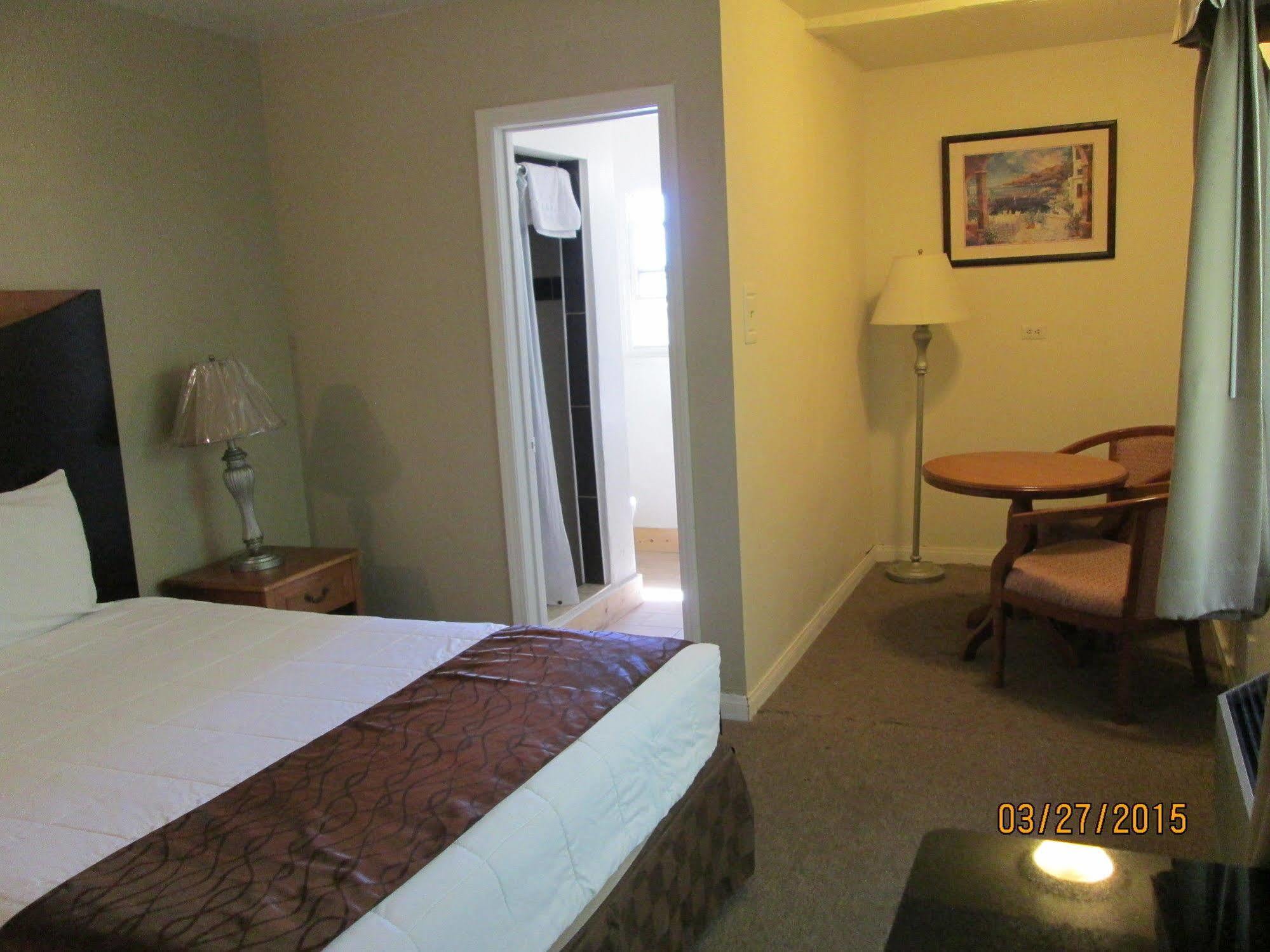 Town And Country Inn Santa Barbara Extérieur photo